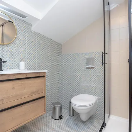 Staclaraspace - Lacrimae Apartamento *