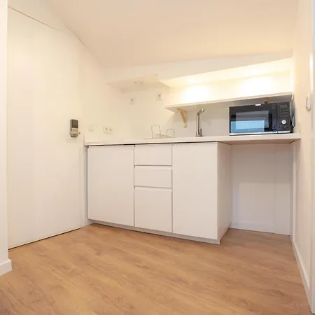 Staclaraspace - Lacrimae Apartment *